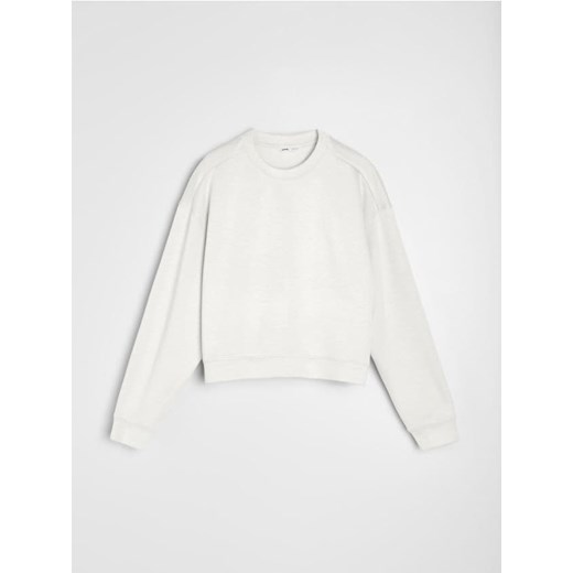 Sinsay - Bluza crewneck basic z dodatkiem wiskozy "soft touch" - kremowy ze sklepu Sinsay w kategorii Bluzy damskie - zdjęcie 188092485