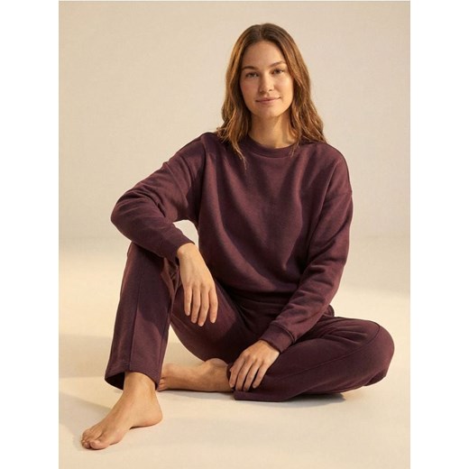 Sinsay - Bluza crewneck basic z dodatkiem wiskozy "soft touch" - czerwony ze sklepu Sinsay w kategorii Bluzy damskie - zdjęcie 188092487