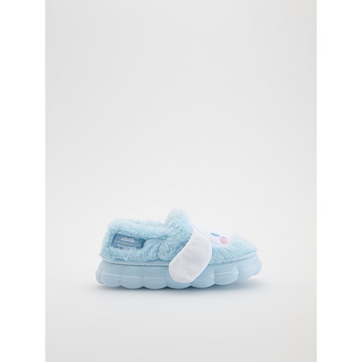 Reserved - Kapcie Cinnamoroll - jasnoniebieski ze sklepu Reserved w kategorii Kapcie dziecięce - zdjęcie 188105139