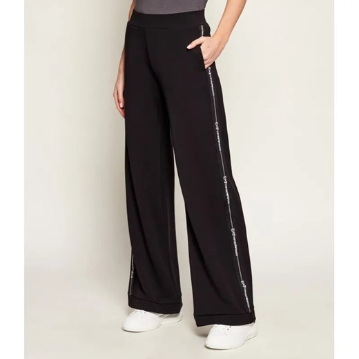 EA7 Spodnie dresowe | Relaxed fit ze sklepu Gomez Fashion Store w kategorii Spodnie damskie - zdjęcie 188108816
