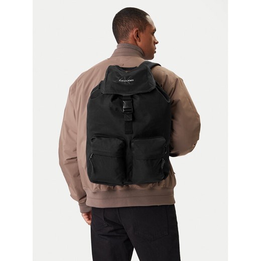 Calvin Klein Plecak Bold Flap Backpack LV04D3270G Czarny ze sklepu MODIVO w kategorii Plecaki - zdjęcie 188115196