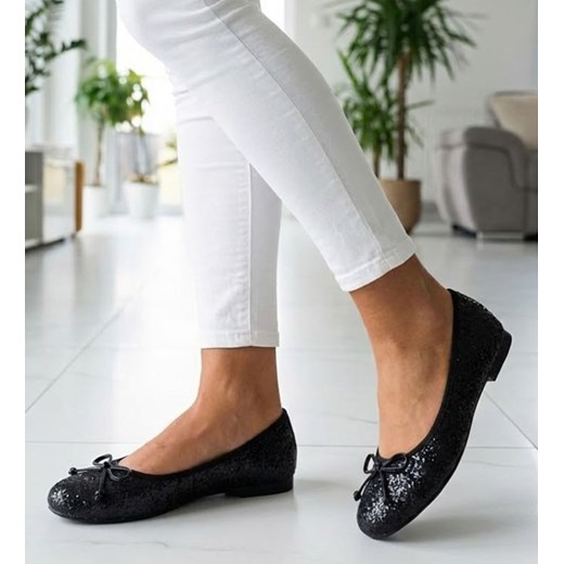 Baleriny damskie czarne klasyczne błyszczące /A1-2 17869 G8-6 +h2/ ze sklepu Pantofelek24.pl w kategorii Balerinki - zdjęcie 188133027