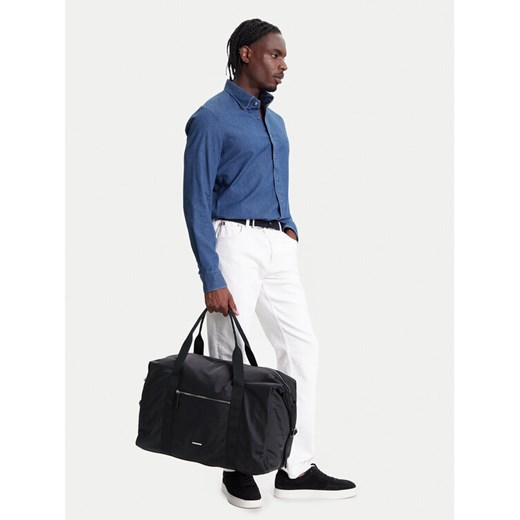 Calvin Klein Torba weekendowa Sleek Nylon Weekender Bag LV04D3043G Czarny ze sklepu MODIVO w kategorii Torby sportowe - zdjęcie 188257316
