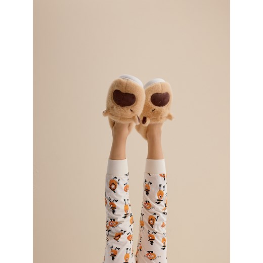 Reserved - Kapcie kapibara - brązowy ze sklepu Reserved w kategorii Kapcie dziecięce - zdjęcie 188282997