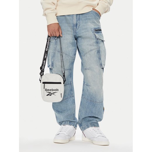 Reebok Torebka RBK-010-CCC-06 Biały ze sklepu MODIVO w kategorii Torby męskie - zdjęcie 188354865