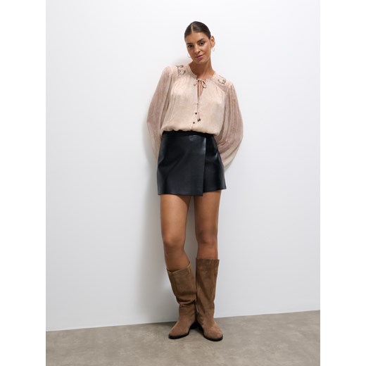 Mohito - Czarne spódnico-szorty - czarny ze sklepu Mohito w kategorii Spódnice - zdjęcie 188360459