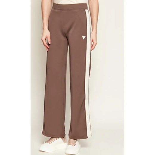 GUESS ACTIVE Spodnie dresowe MARLENE | Relaxed fit ze sklepu Gomez Fashion Store w kategorii Spodnie damskie - zdjęcie 188386935