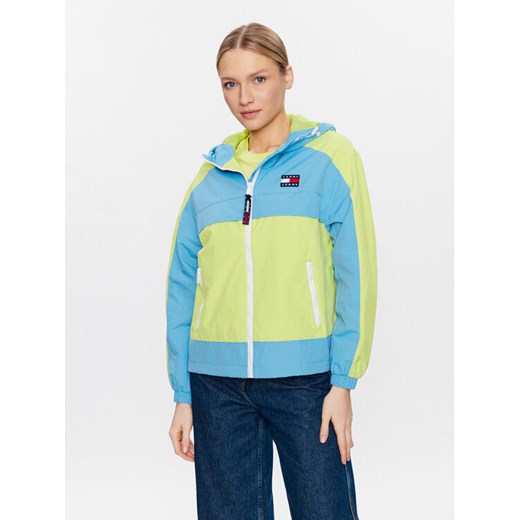 Tommy Jeans Wiatrówka Chicago DW0DW15820 Zielony Regular Fit ze sklepu MODIVO w kategorii Kurtki damskie - zdjęcie 188419008