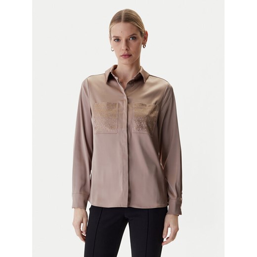 Guess Koszula W5RH40 WFQC2 Brązowy Regular Fit ze sklepu MODIVO w kategorii Koszule damskie - zdjęcie 188435187
