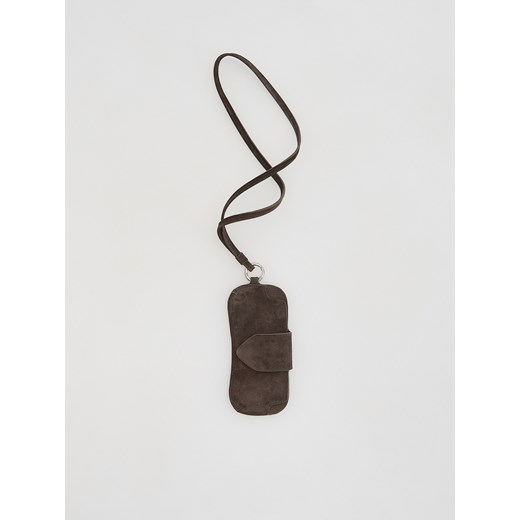 Reserved - Zamszowe etui na okulary - ciemnobrązowy Reserved ONE SIZE Reserved