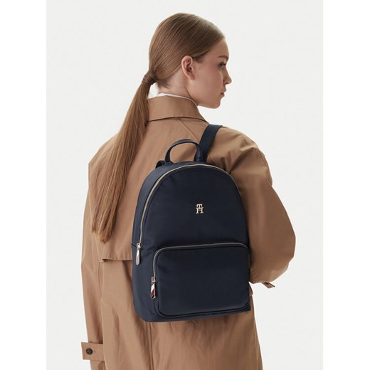 Plecak Tommy Hilfiger Poppy Th Backpack AW0AW15641 Granatowy ze sklepu eobuwie.pl w kategorii Plecaki - zdjęcie 188510066