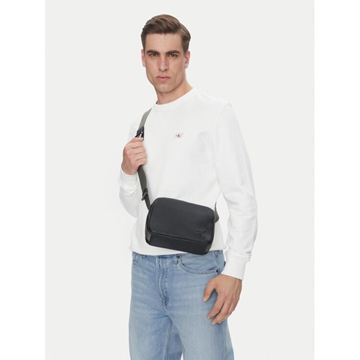 Calvin Klein Jeans Saszetka Cargo Camera Bag LV04G3081G Czarny ze sklepu MODIVO w kategorii Torby męskie - zdjęcie 188512849