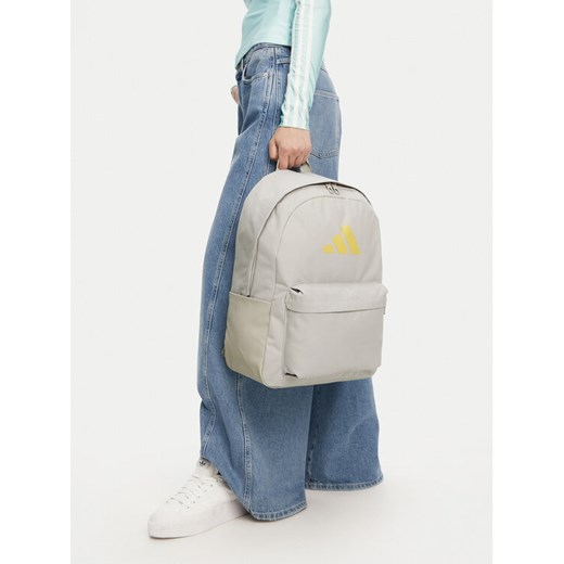 Plecak adidas C-CLSC BARS BP IS7057 Beżowy ze sklepu eobuwie.pl w kategorii Plecaki - zdjęcie 188640745