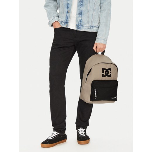 Plecak DC Shoes DCI-P-002-07 Brązowy ze sklepu eobuwie.pl w kategorii Torby męskie - zdjęcie 188747607