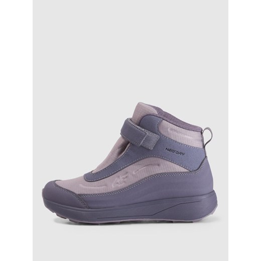 Dziewczęce buty zimowe śniegowce 4F 4FJRAW25FSBSF037 - fioletowe ze sklepu Sportstylestory.com w kategorii Buty zimowe dziecięce - zdjęcie 189003658