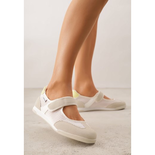 Beżowe Tenisówki w Stylu Balerinek z Napisem Emitanela ze sklepu born2be.pl w kategorii Balerinki - zdjęcie 189083817