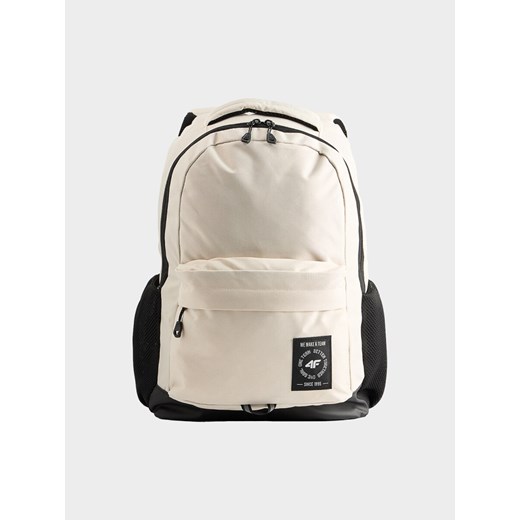 Plecak miejski 18 L 4F 4FJRSS26ABACU683 - beżowy ze sklepu Sportstylestory.com w kategorii Plecaki - zdjęcie 189087888