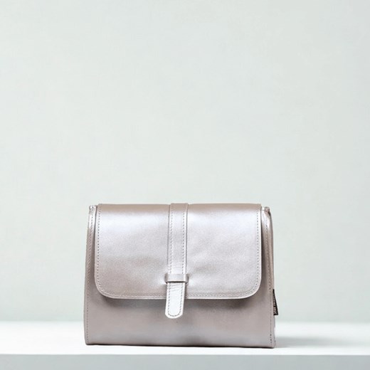 torebka damska skórzana Nawojka na ramię beżowa ze sklepu Słoń Torbalski w kategorii Listonoszki - zdjęcie 189102835