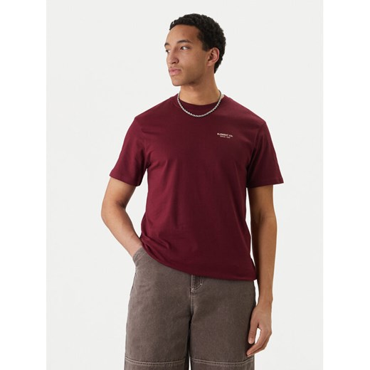 Element T-Shirt Element Co ELYZT00603 Bordowy Regular Fit ze sklepu MODIVO w kategorii T-shirty męskie - zdjęcie 189266945