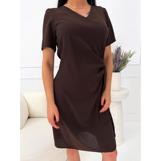Czekoladowa Klasyczna Sukienka z Wiązaniem ze sklepu ModnaKiecka.pl w kategorii Sukienki - zdjęcie 189406825