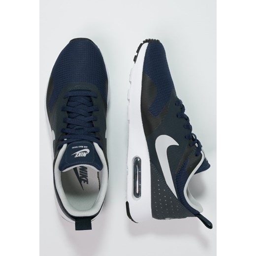 Nike Sportswear AIR MAX TAVAS Tenisówki i Trampki midnight navy/neutral grey/dark obsidian zalando czarny jesień