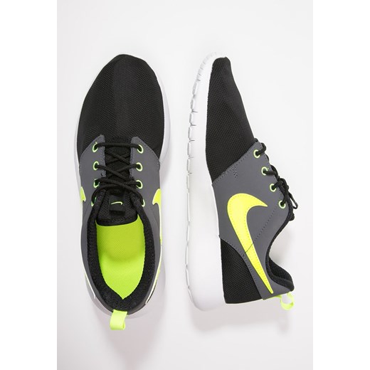 Nike Sportswear ROSHE ONE  Tenisówki i Trampki black/volt/white/dark grey zalando czarny skóra