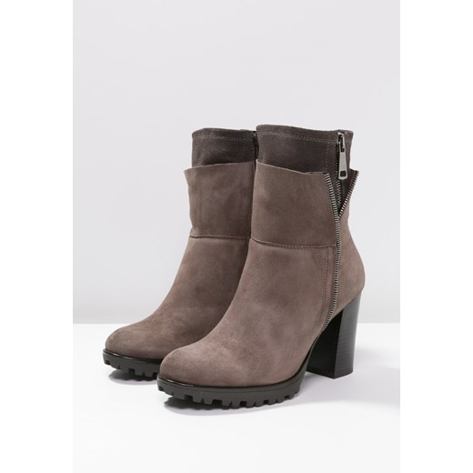 Tosca Blu STICK Botki grey mole zalando brazowy Botki