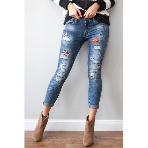 Spodnie jeansowe z przetarciami zdobione naszywkami fasardi-com szary Jeansy damskie slim