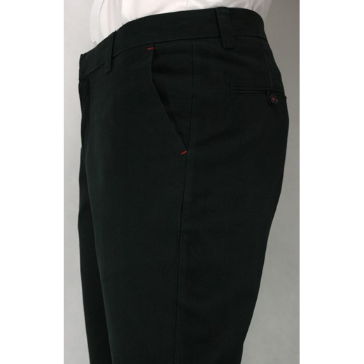 Bawełniane spodnie typu chinos SPCHIAO15M3A01czar jegoszafa-pl czarny Spodnie chinos męskie