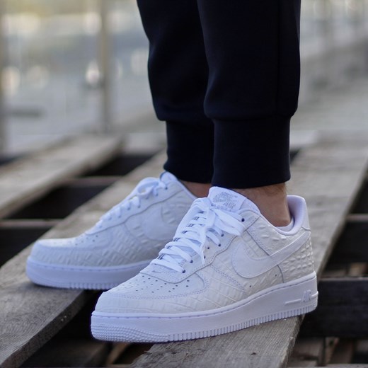 Nike Air Force 1 ’07 LV8 ‘’Cork Pack White” (718152-103) thebestsneakers-pl niebieski Buty do biegania męskie