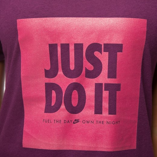 NIKE T-SHIRT  TEE- REFLECTIVE JDI galeriamarek-pl rozowy T-shirty