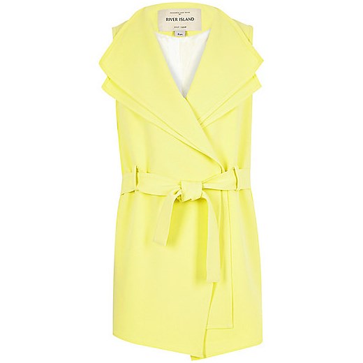 Girls light yellow sleeveless jacket 
