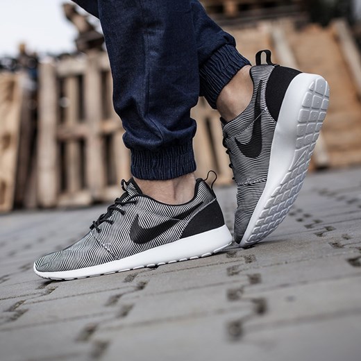 NIKE ROSHE ONE M PLUS