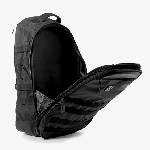 CONFRONT PLECAK RUCKUS