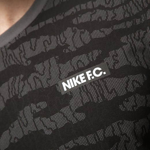 NIKE T-SHIRT FC AOP CAMO TEE czarny Nike XXL okazja Sizeer 