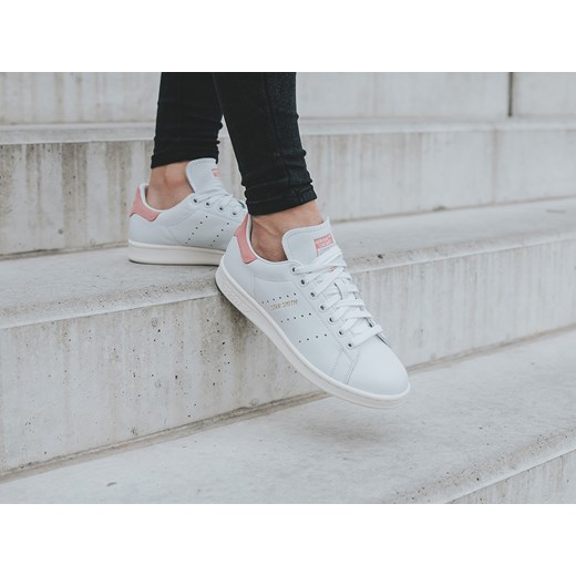 Buty damskie sneakersy adidas Originals Stan Smith S80024 czarny Adidas Originals 40 okazyjna cena sneakerstudio.pl