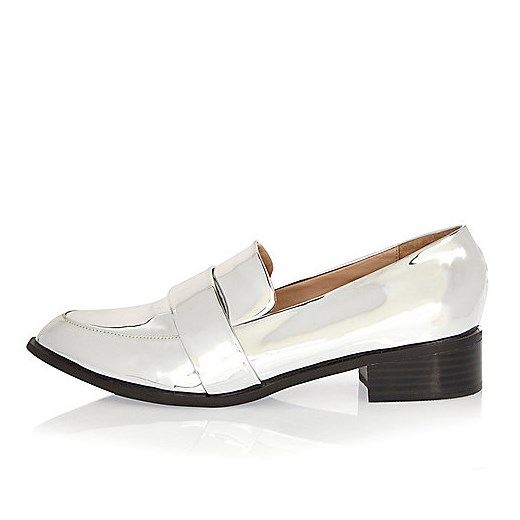 Silver patent low heel loafers  bezowy River Island  