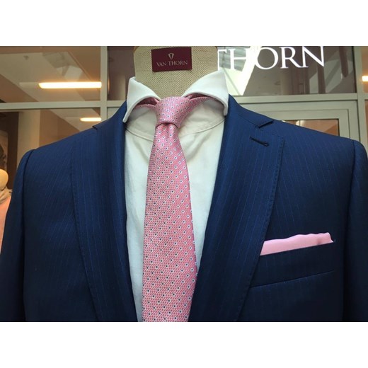 Elegancki różowy krawat Van Thorn w błękitne kropki