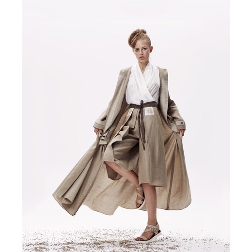 Płaszcz Jedi brazowy Viola Śpiechowicz 38 showroom.pl