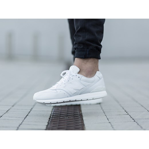 Buty męskie sneakersy New Balance MRL996EW New Balance szary 43 sneakerstudio.pl