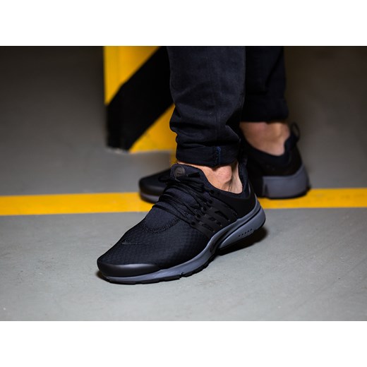 Buty męskie sneakersy Nike Air Presto Essential 848187 001 Nike 45 sneakerstudio.pl promocja