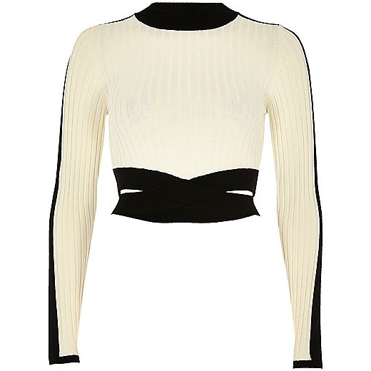 Black and white ribbed turtleneck crop top 