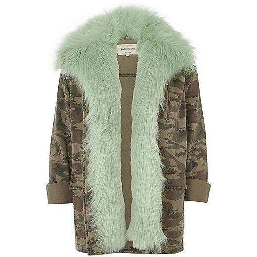 Khaki camo mint faux fur lined army jacket  zielony River Island  