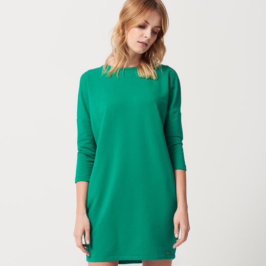 Mohito - Dzianinowa sukienka z dopasowanym rękawem - Zielony