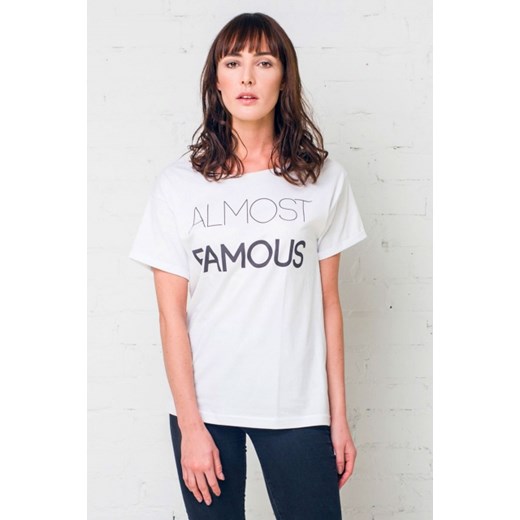 Koszulka damska t-shirt z napisem Almost Famous typu oversize ALMOST FAMOUS GAU GREAT AS YOU