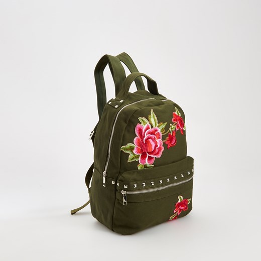 Reserved - Plecak z wyhaftowanymi różami - Zielony