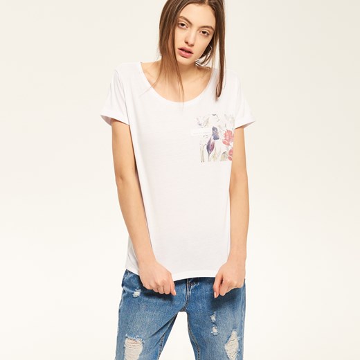 Reserved - T-shirt z ozdobną kieszonką - Biały Reserved bialy XL 