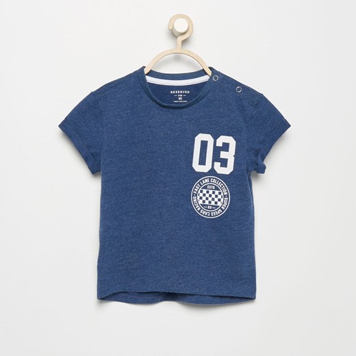 Reserved - T-shirt z nadrukiem - Granatowy niebieski Reserved 68 