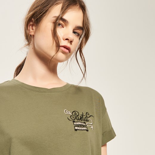 Reserved - T-shirt z wyhaftowanym napisem - Zielony Reserved bezowy M