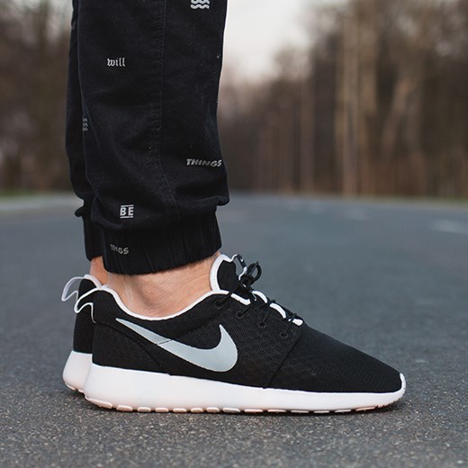 Buty męskie sneakersy Nike Roshe One Breeze 718552 012